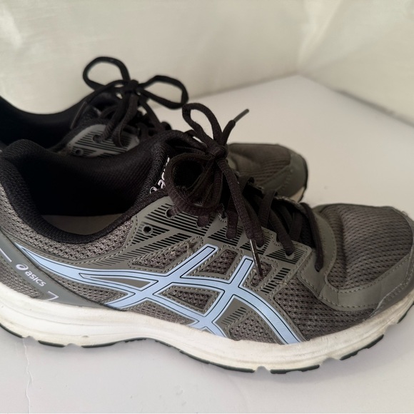 women’s ASIC running shoes model number 17 K8n. sneakers/tennis shoes sz 9 - Picture 6 of 7